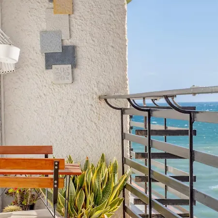 Atardecer En La Playa En Centro Daire Marbella