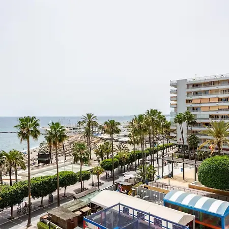 Atardecer En La Playa En Centro *